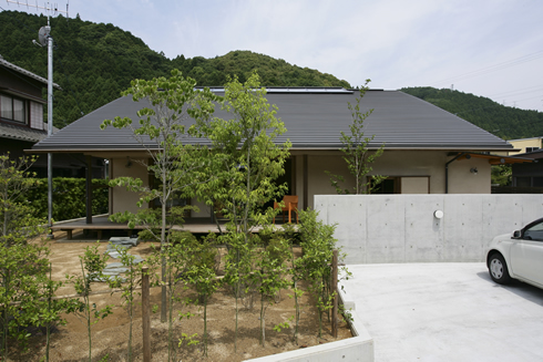 山東の家　屋根